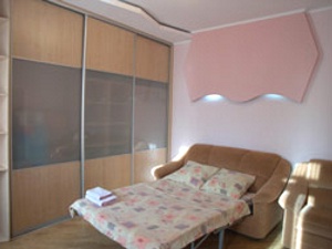 1-room Kiev apartment #002