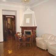 3-bedroom Kiev apartment #061